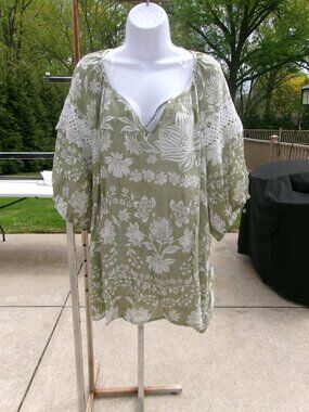 NWT PALM RIO GREEN FLORAL PRINT TOP 3X